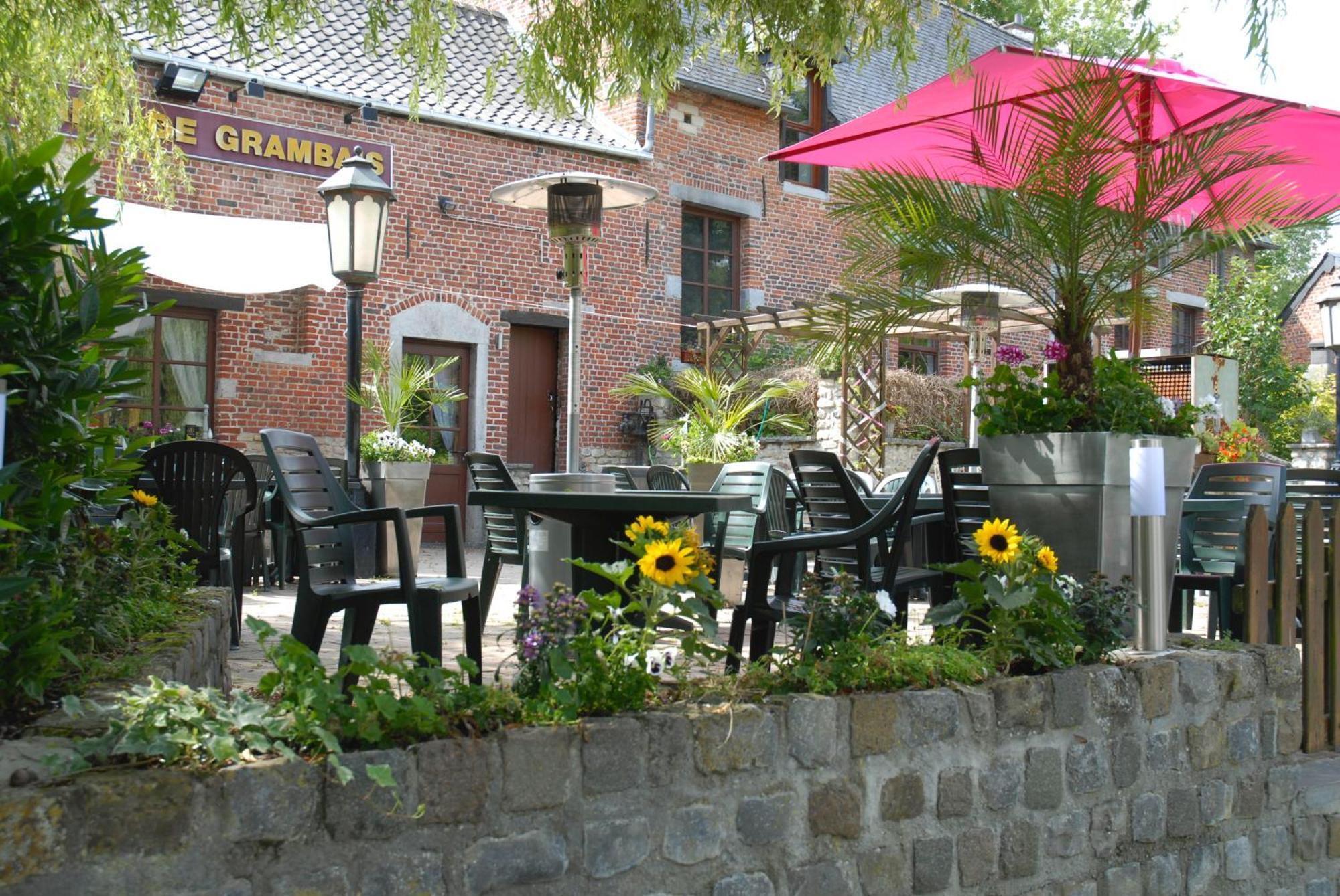 Hotel Restaurant La Ferme De Grambais Nivelles Exterior foto
