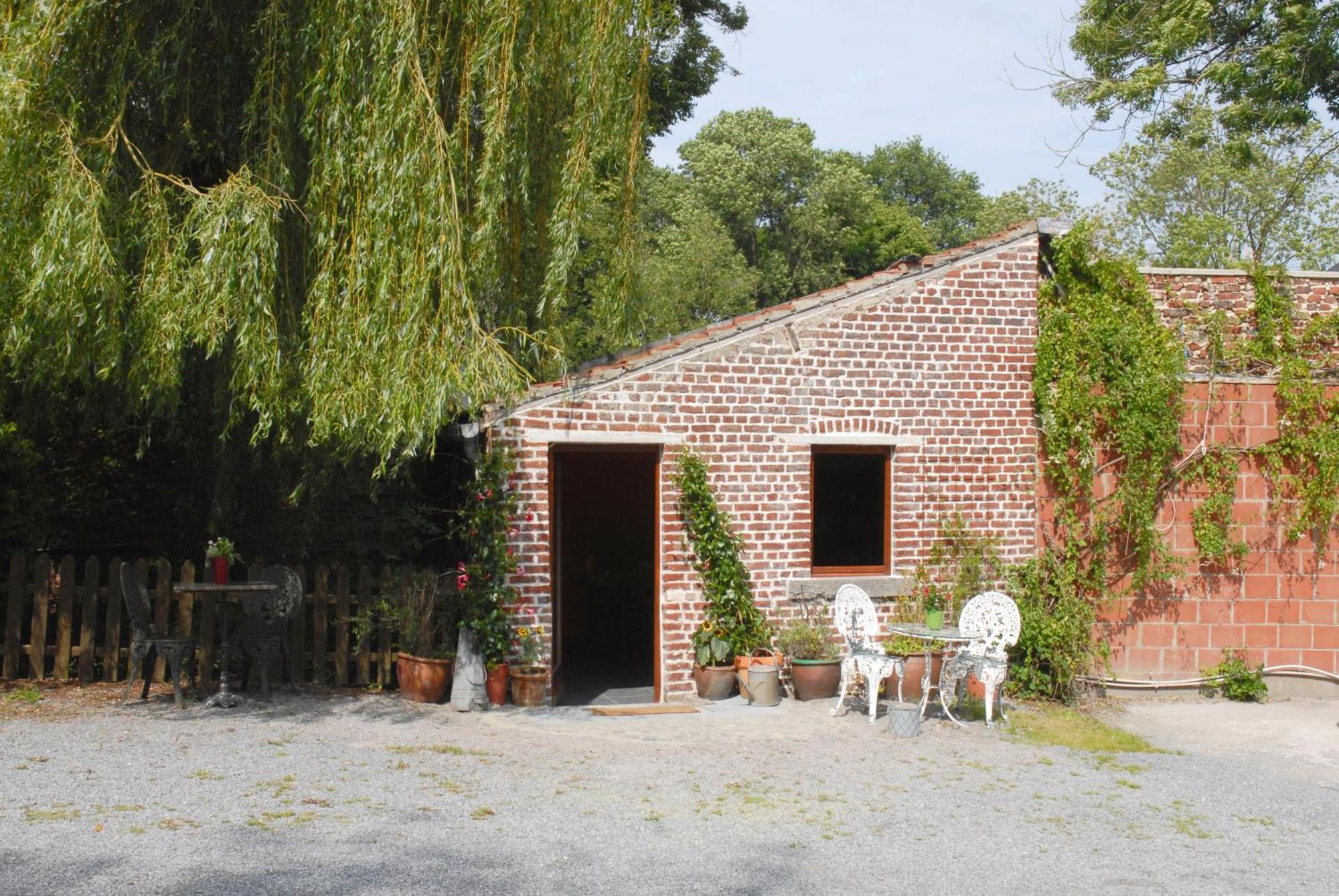 Hotel Restaurant La Ferme De Grambais Nivelles Exterior foto